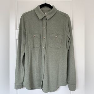Faherty Legend Sweater Shirt in sage. Size XS